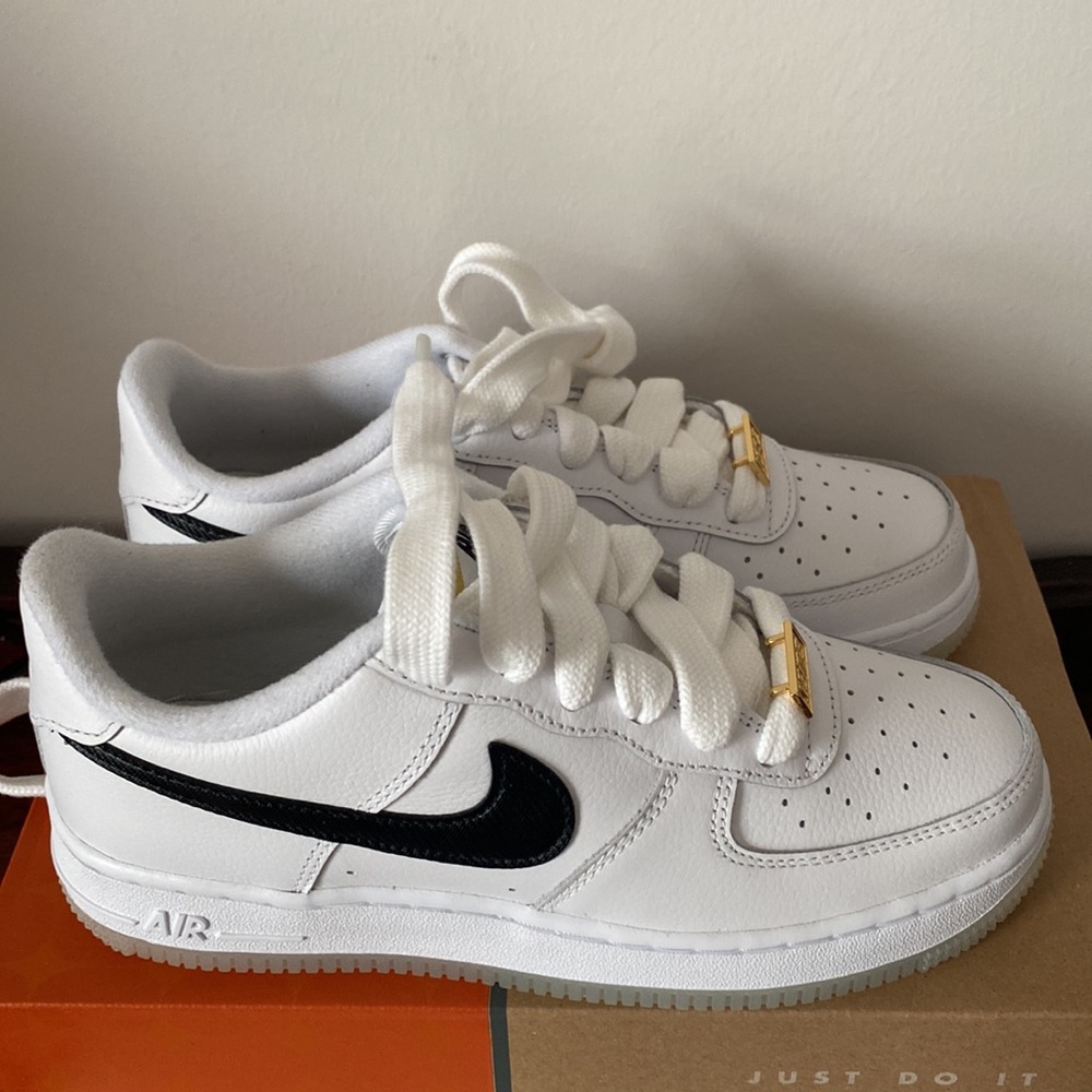 26:07 Anniversary Edition Bronx Origins Nike AF1